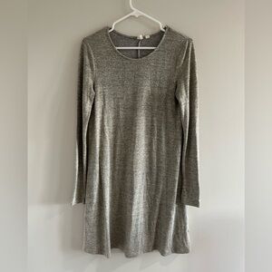 GAP Women’s Gray Long Sleeve Knit Dress shimmer stretch